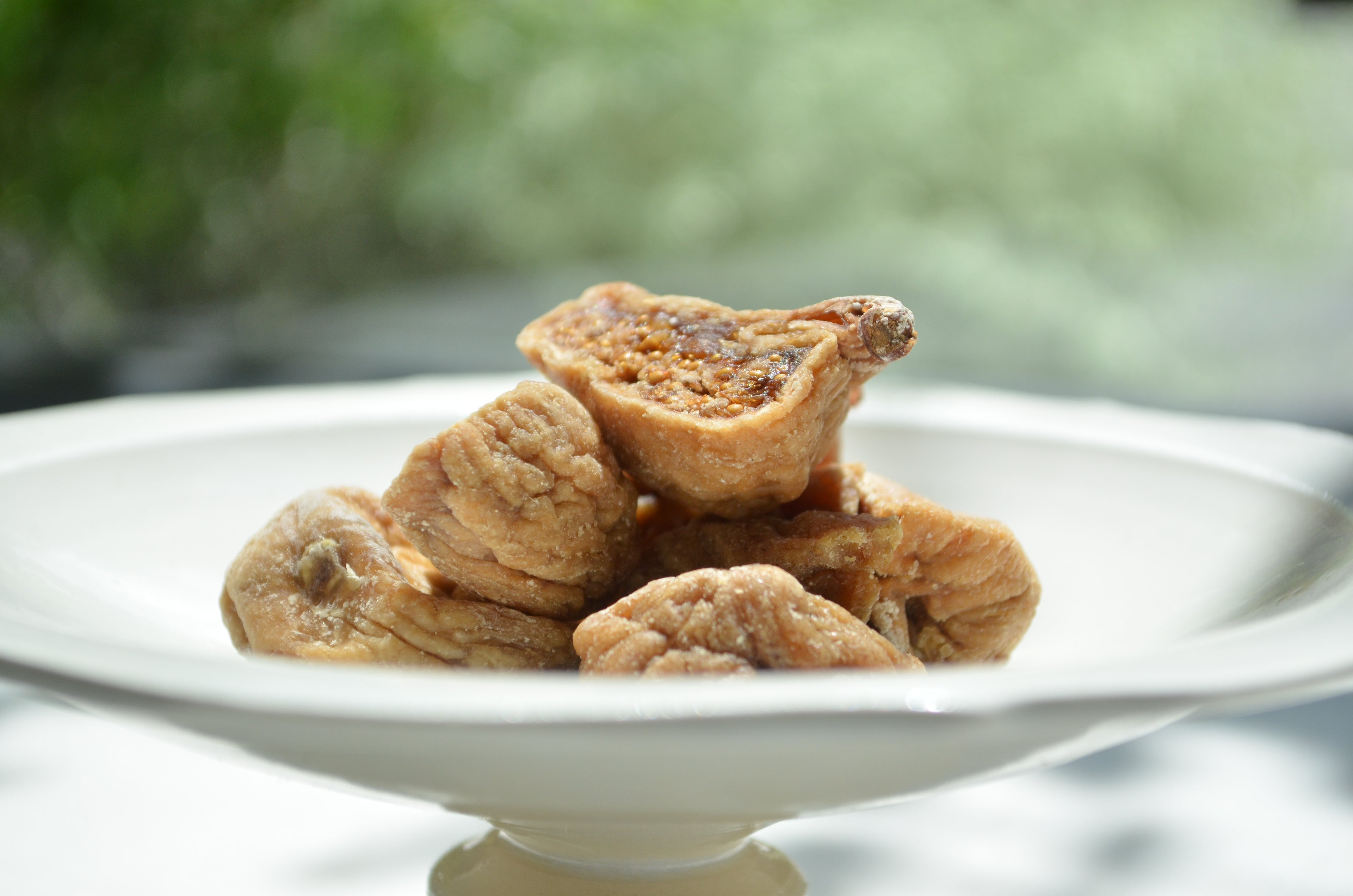 ドライイチジクの栄養や効果・効能とは？ドライフルーツとの違いも解説