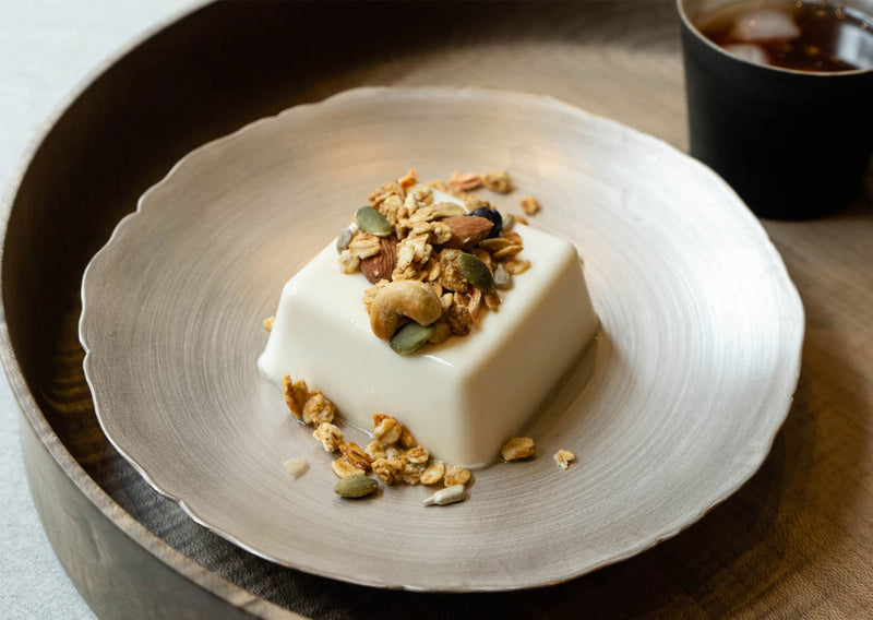 爽やか柚子胡椒グラノーラの冷ややっこ