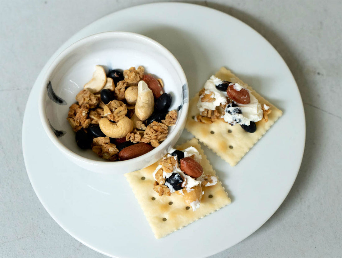 ざくざく塩胡椒グラノーラのクリームチーズ