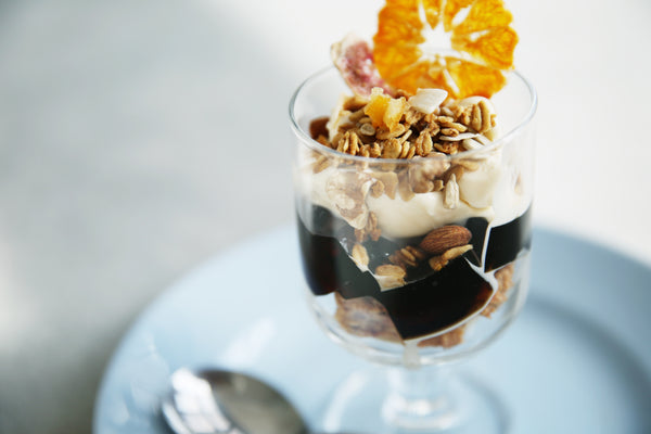 #08 有機ココナッツ、チアシード、ラム酒、ひまわりの種入り爽やかシトラスレモングラノーラ- 定期便