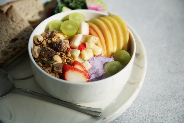 #02 ドライイチジク、有機キヌア、玄米のナチュラルメープルグラノーラ（砂糖不使用）- 定期便