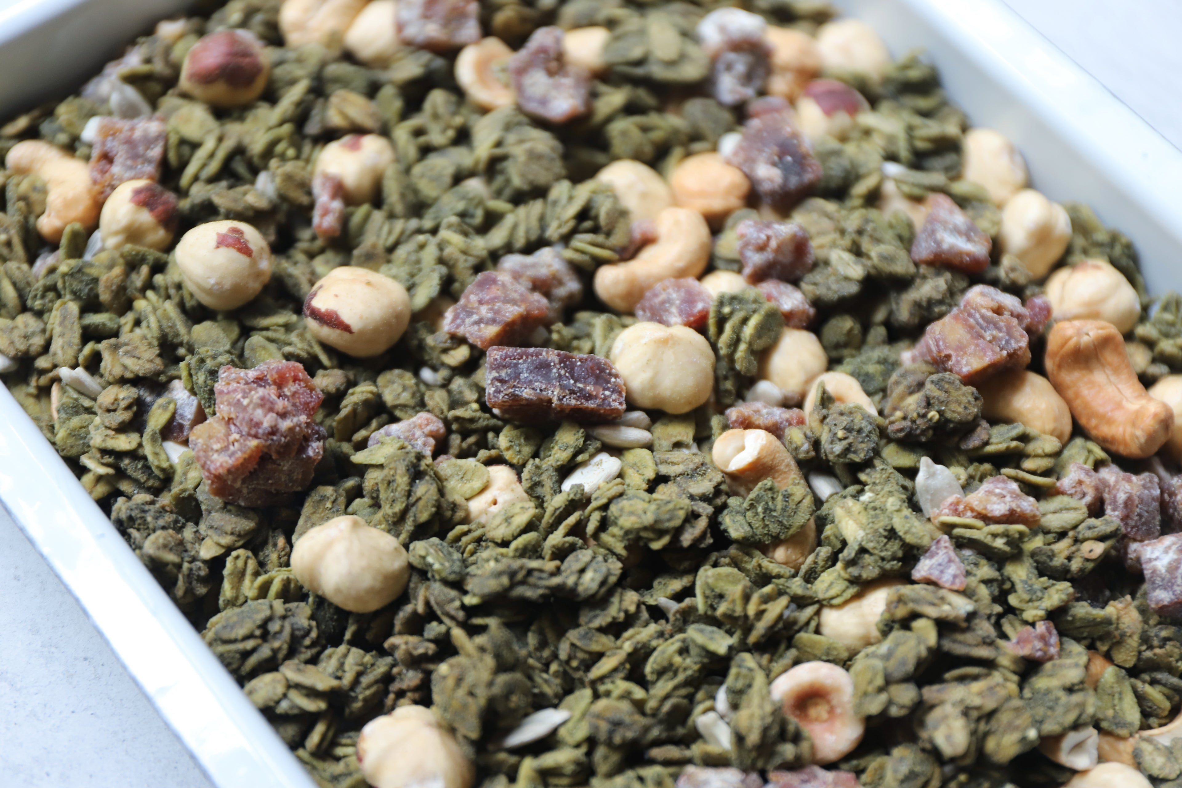 #13 抹茶と煎茶、そばの実、ヘーゼルナッツ、有機デーツの香るグラノーラ