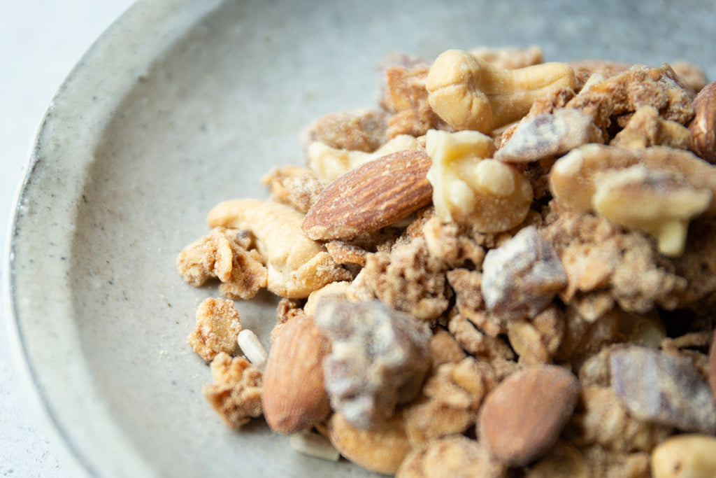 #10 香ばしきな粉と甘酒、有機デーツ、亜麻仁の入ったナッツたっぷりグラノーラ